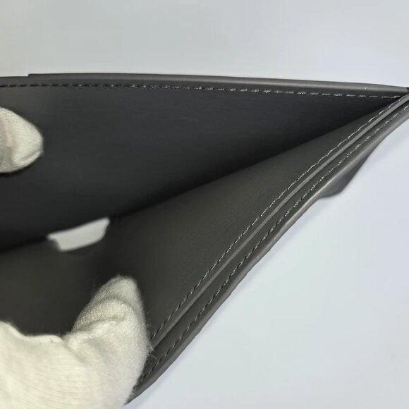 Louis Vuitton Portefeuille Multiple Bi-fold Wallet Monogram Shadow - COA include - Picture 13 of 16